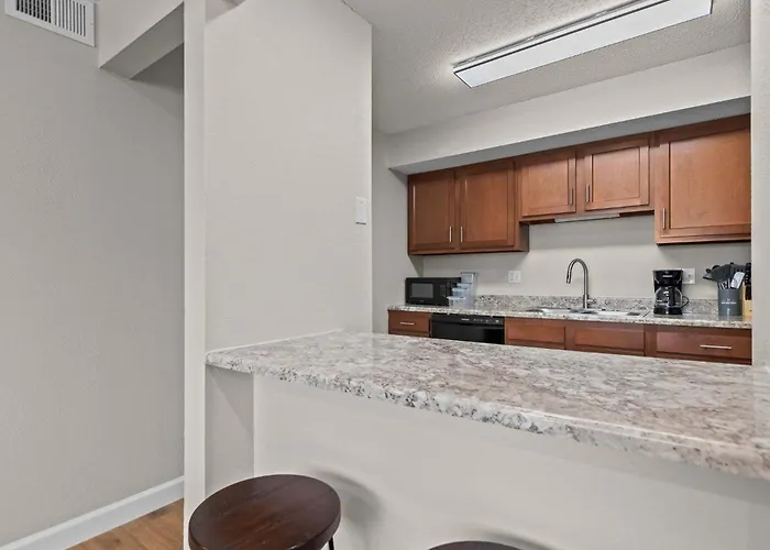 Apartamento Newly Renovated Unit In Spfld #103 *